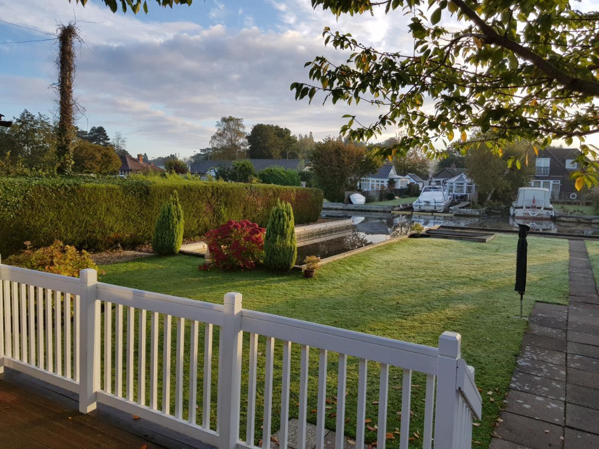 The Willows Wroxham Ngoại thất bức ảnh